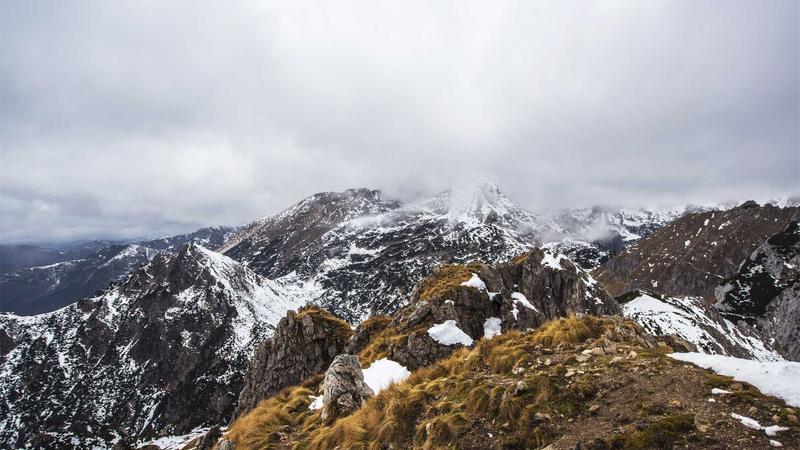 Catch Up ってどういう意味？ • 追いつく・近況を話し合う • Nonstop English